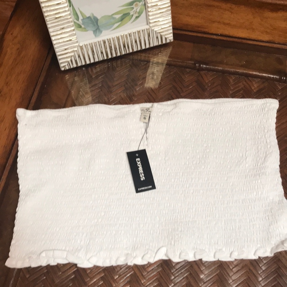 🆕 Express: Smocked V-Wire tube top - Picture 3 of 5
